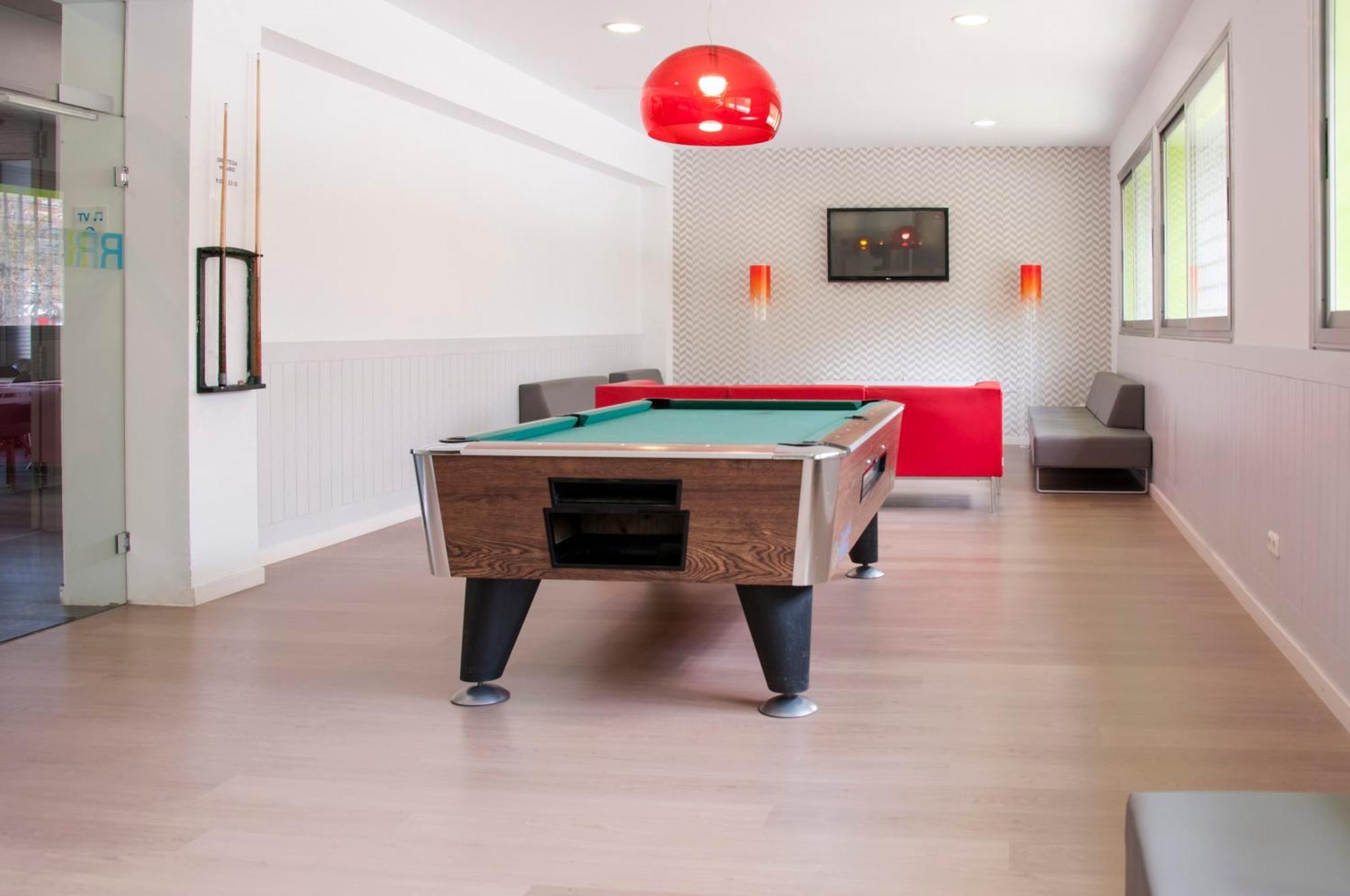 Residencia Resa Tomas Alfaro Fournier Appartement Vitoria-Gasteiz Buitenkant foto