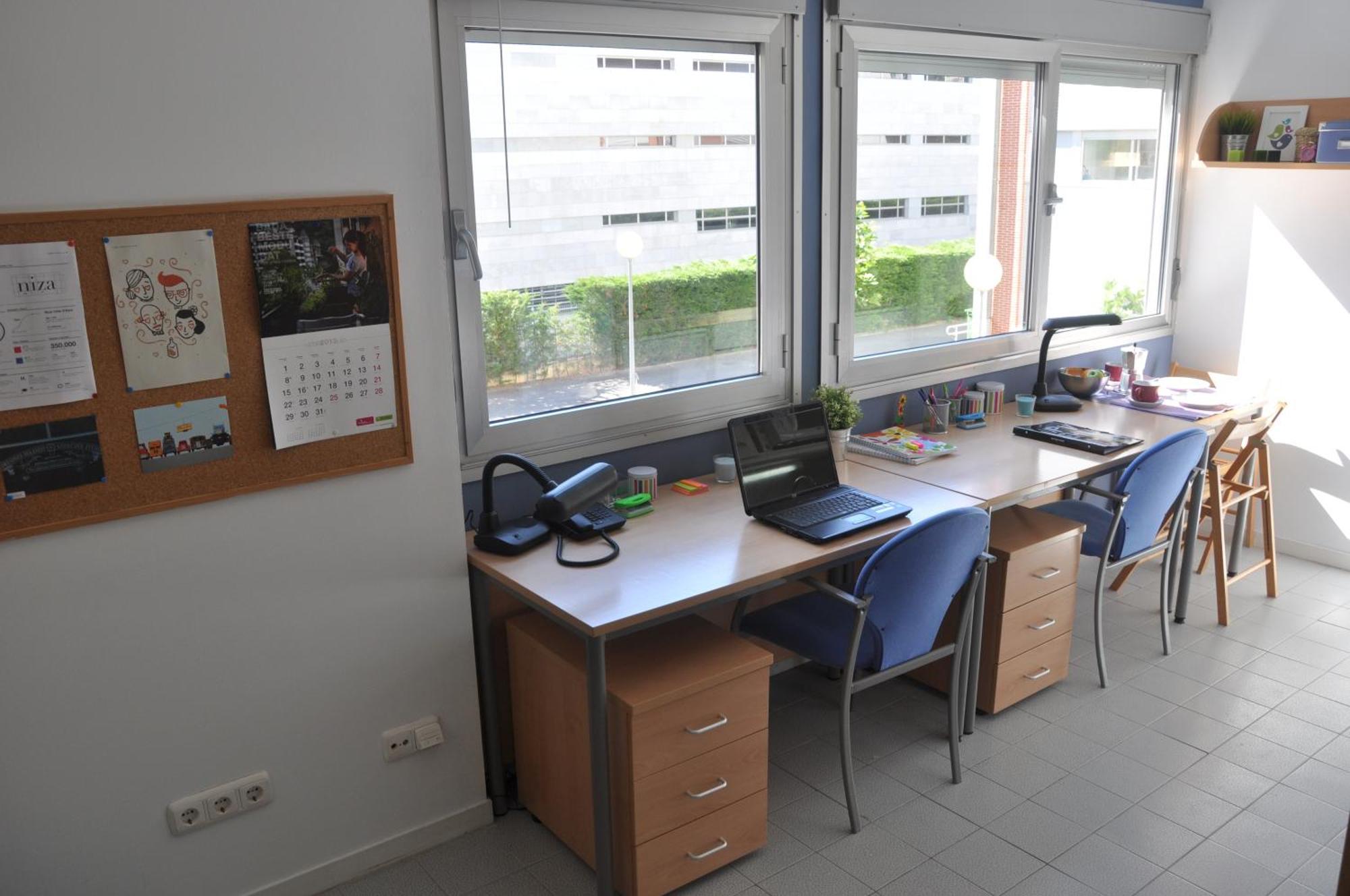 Residencia Resa Tomas Alfaro Fournier Appartement Vitoria-Gasteiz Buitenkant foto